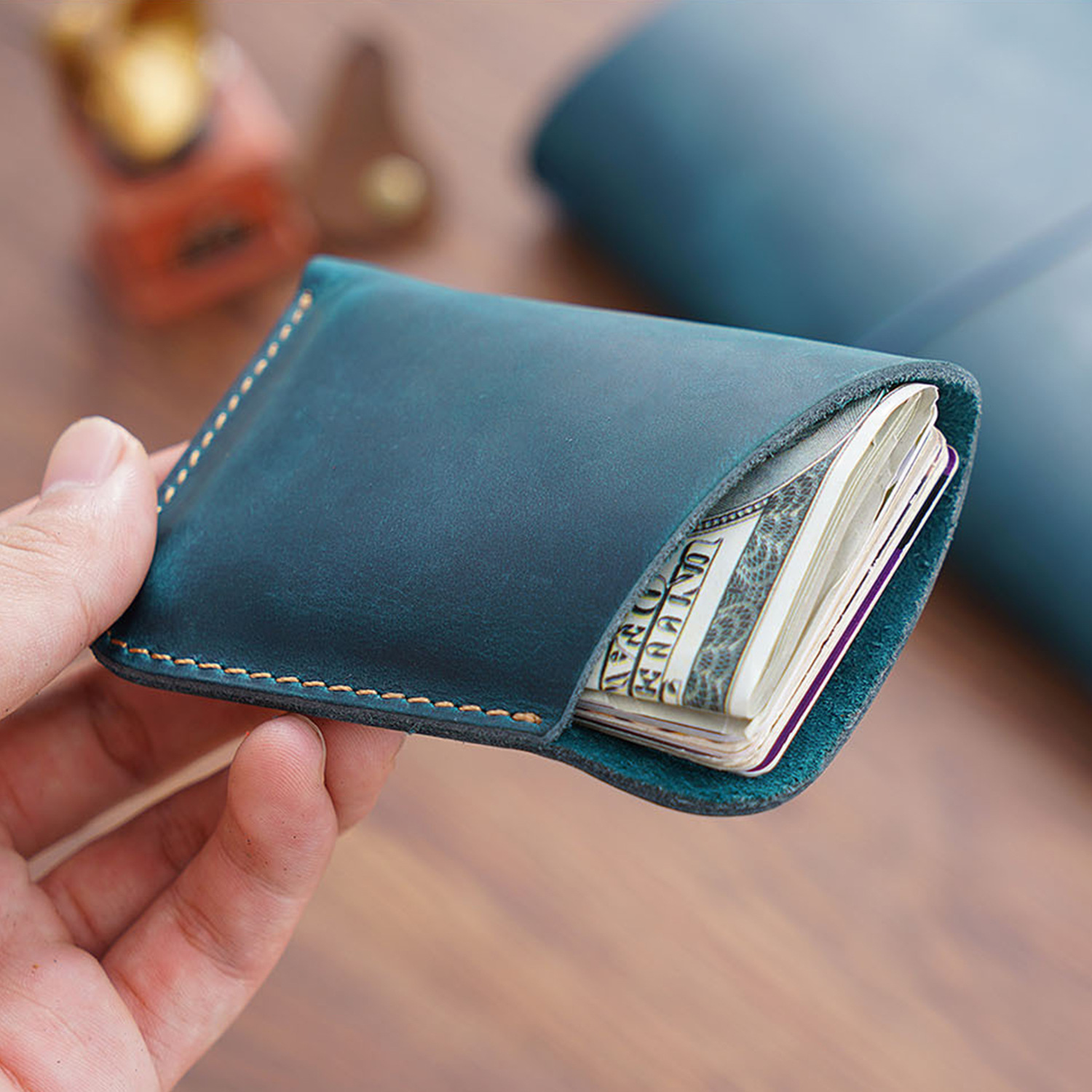 新款疯马皮休闲风便携可定制卡包