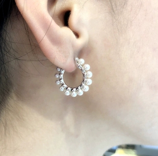 欧洲波西米亚人复古高级感甜甜圈极光澳白色珍珠耳环耳饰