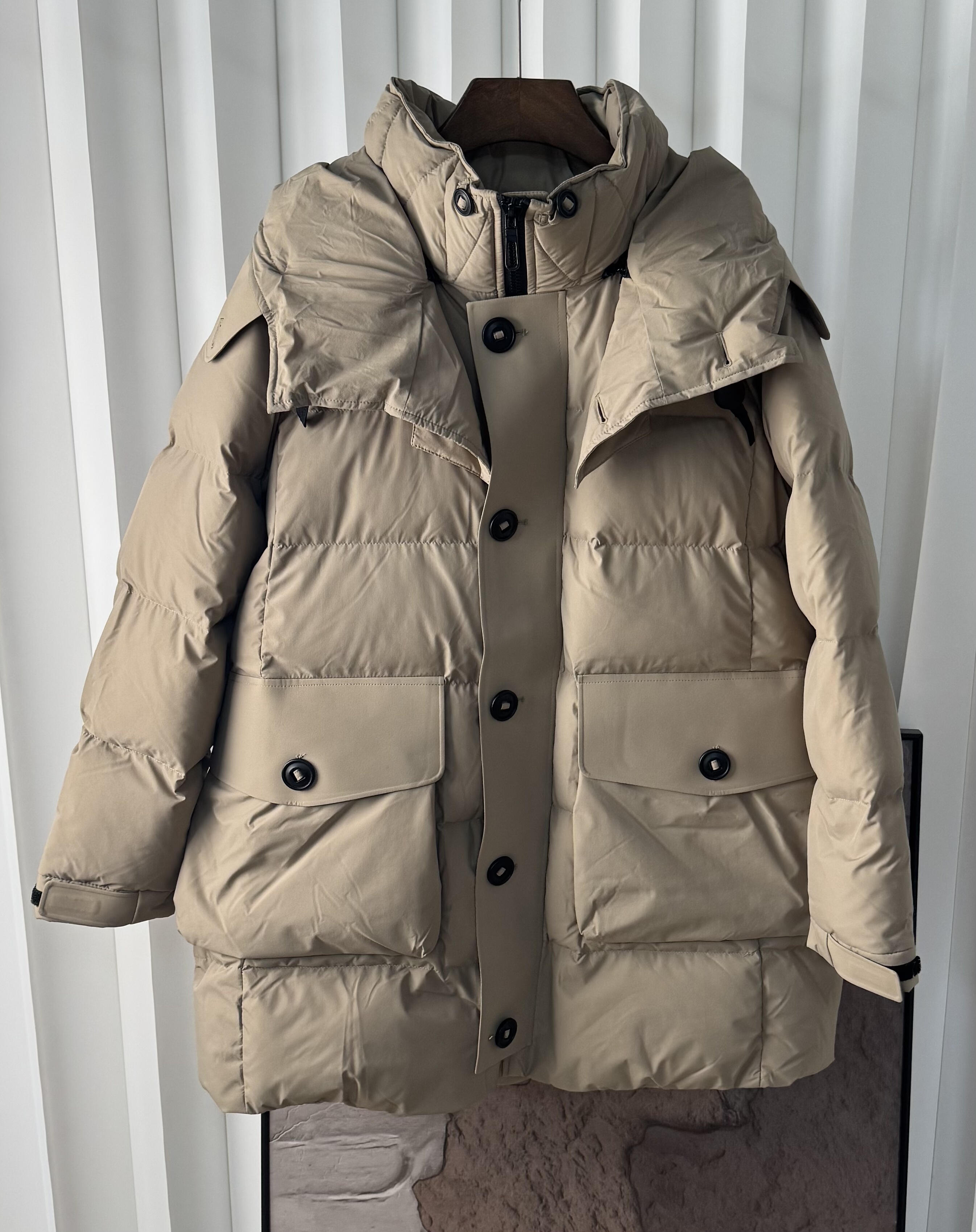 0760卡其色中长款羽绒服连帽款