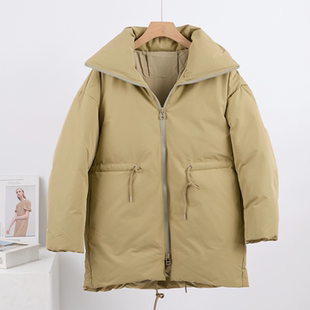 简约绿豆糕色翻领拉链抽绳羽绒服女中长款工装口袋外套300510