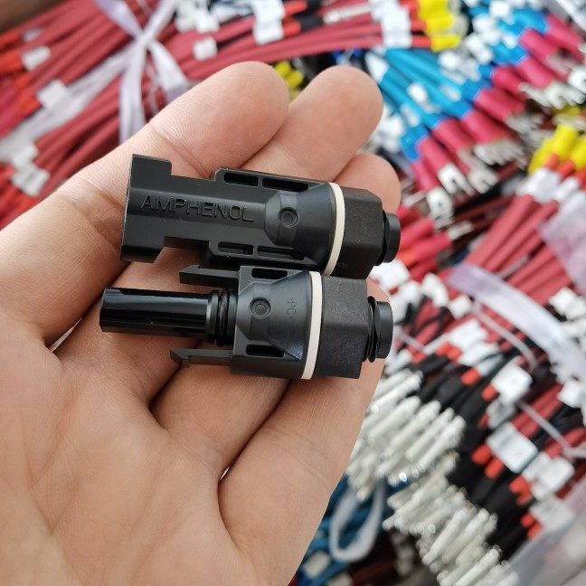 华为逆变器线束直流端子mc4接头安费诺光伏连接器华为逆变器配件图片