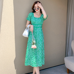 Real photo gentle wind green square collar floral dress women's summer vacation fashion bubble sleeve medium length skirt