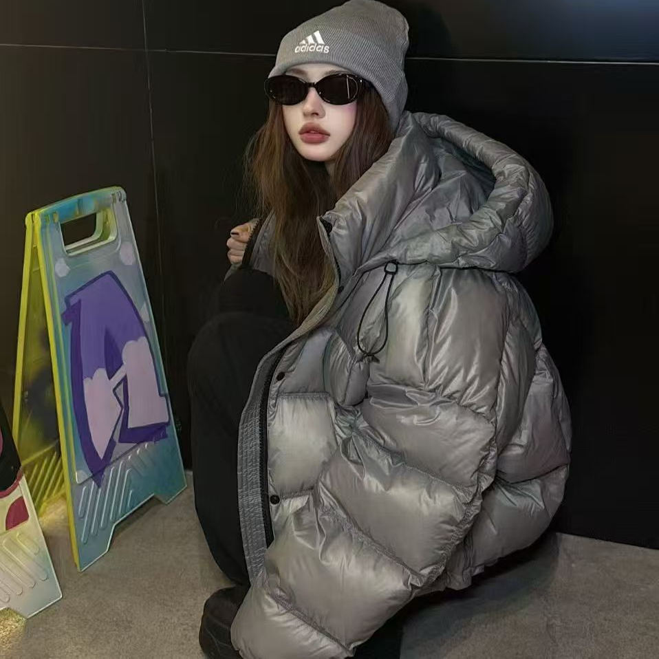 90白鸭绒韩系泡芙连帽羽绒服女