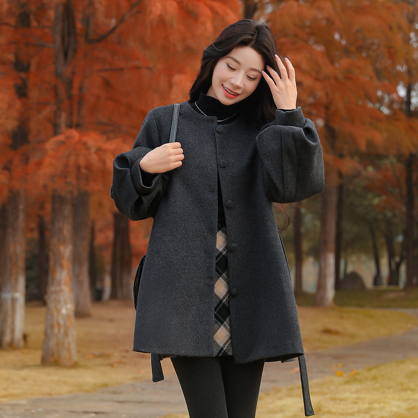 灯笼袖毛呢羽绒外套女2025冬季新款中长款高级感气质保暖通勤大衣