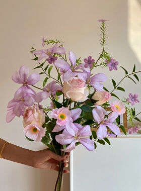 手捧花花束仿真花紫色梦幻感假花