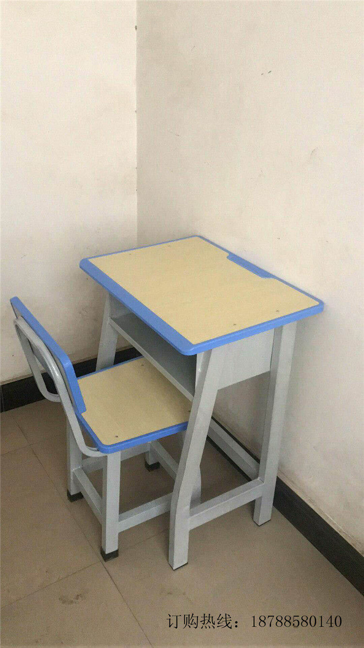 云南昆明小学课桌学习桌中学生写字桌校园课桌椅组合培训桌椅组合