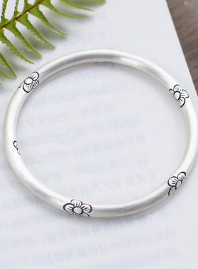 9999纯银闭口梅花手镯女款