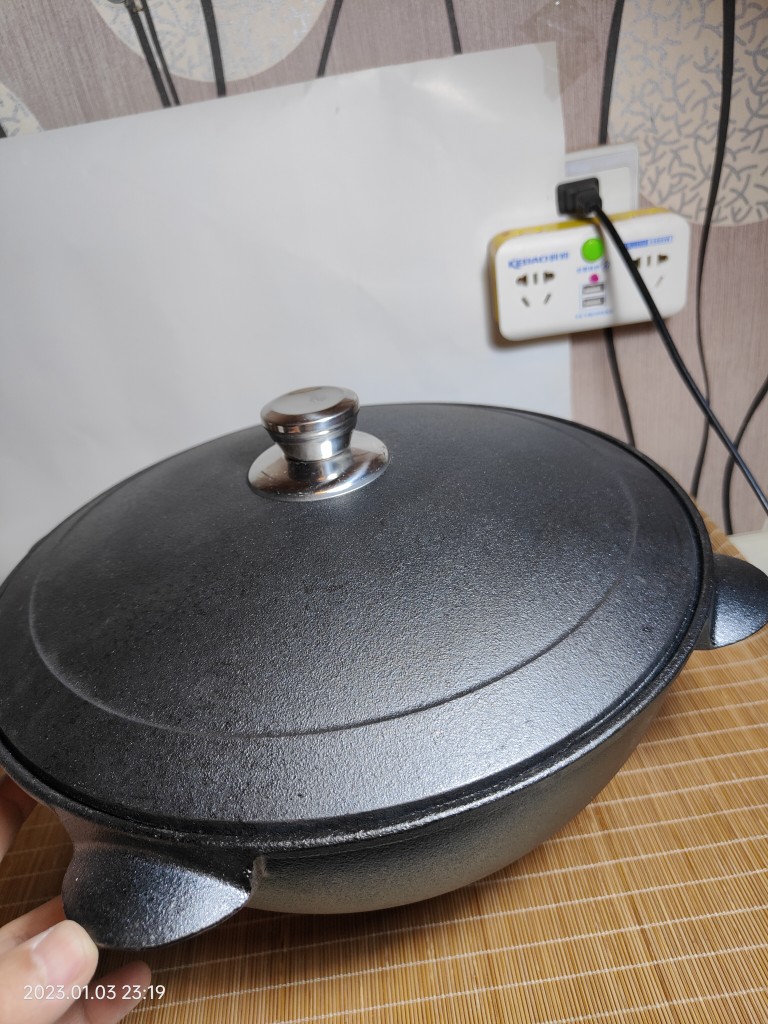 新疆老式生铁铸铁锅 黑锅带锅盖 小锅抓饭锅 家用 圆底四耳包邮