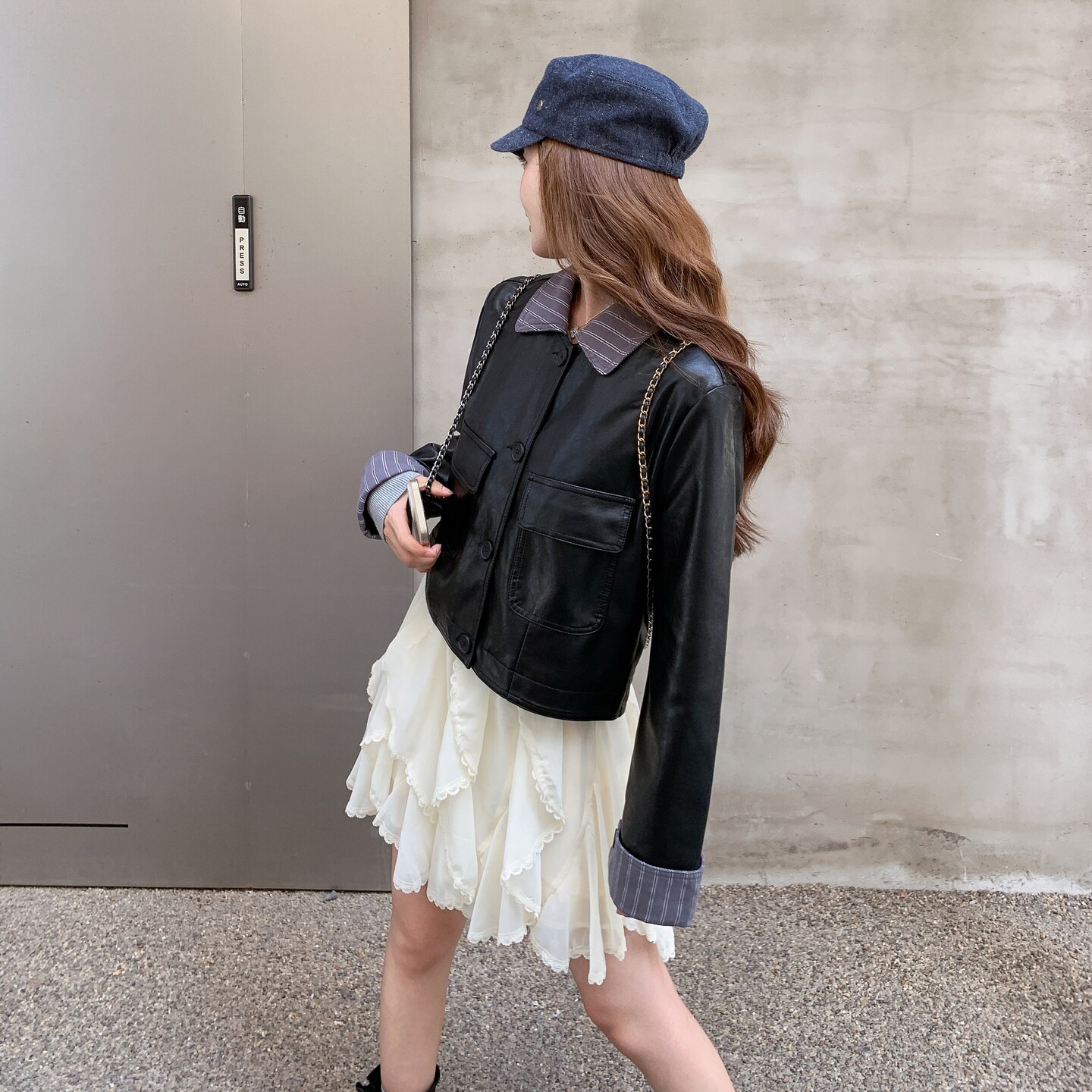 设计感条纹拼接黑色皮衣外套女2025年秋季新款小个子复古pu皮夹克,女装皮衣,2C200