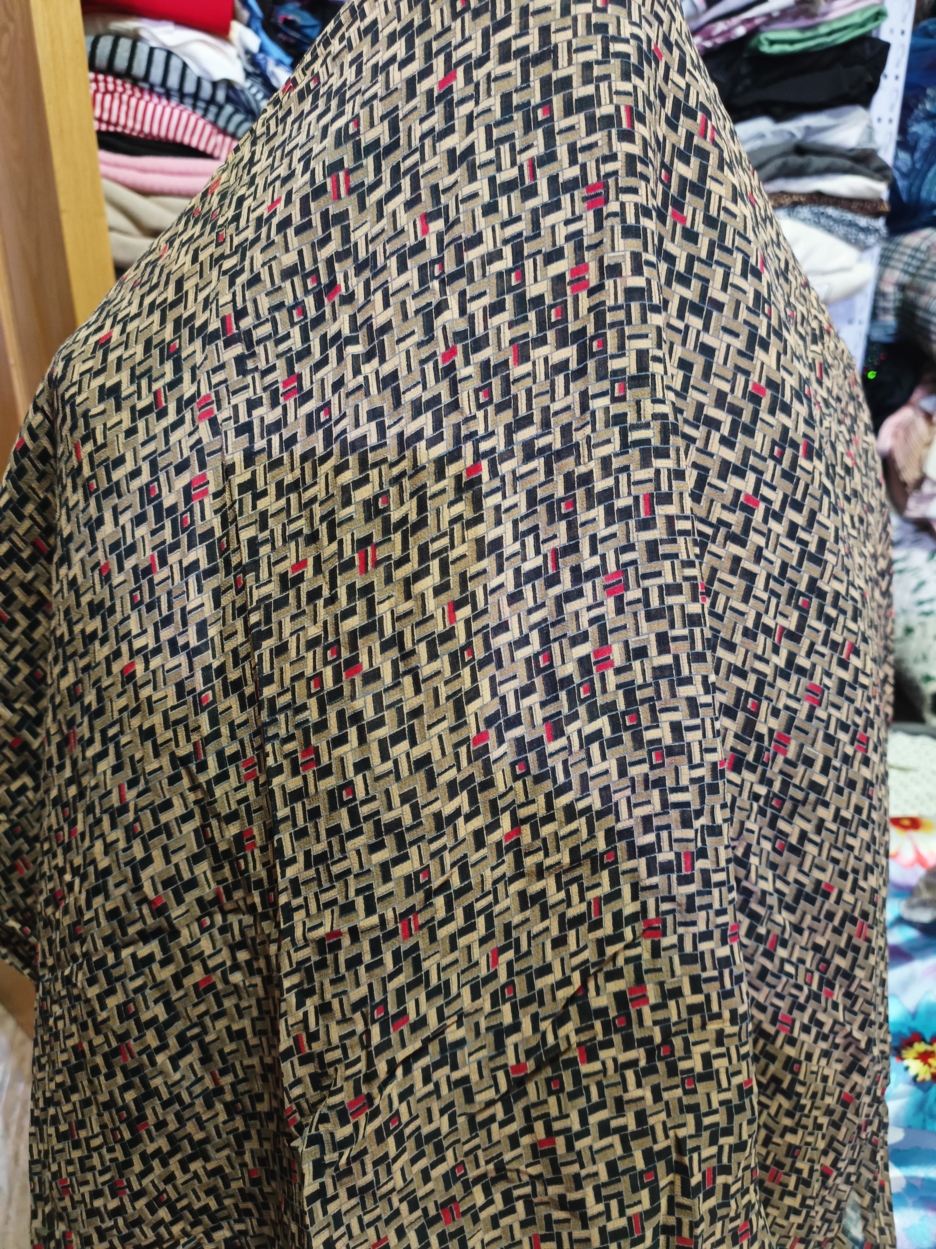 桑蚕丝绸黑米红色几何格子真丝乔其纱裙制衣服装面料布料宽1.2米