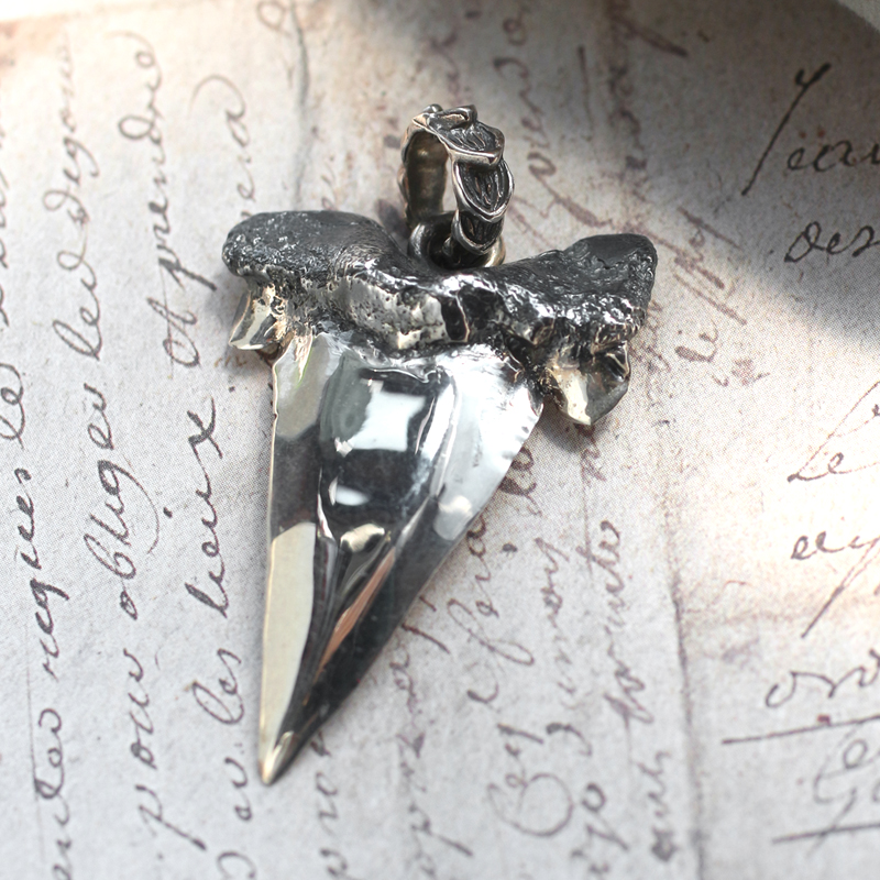 泰国进口s925银鲨鱼牙首饰吊坠