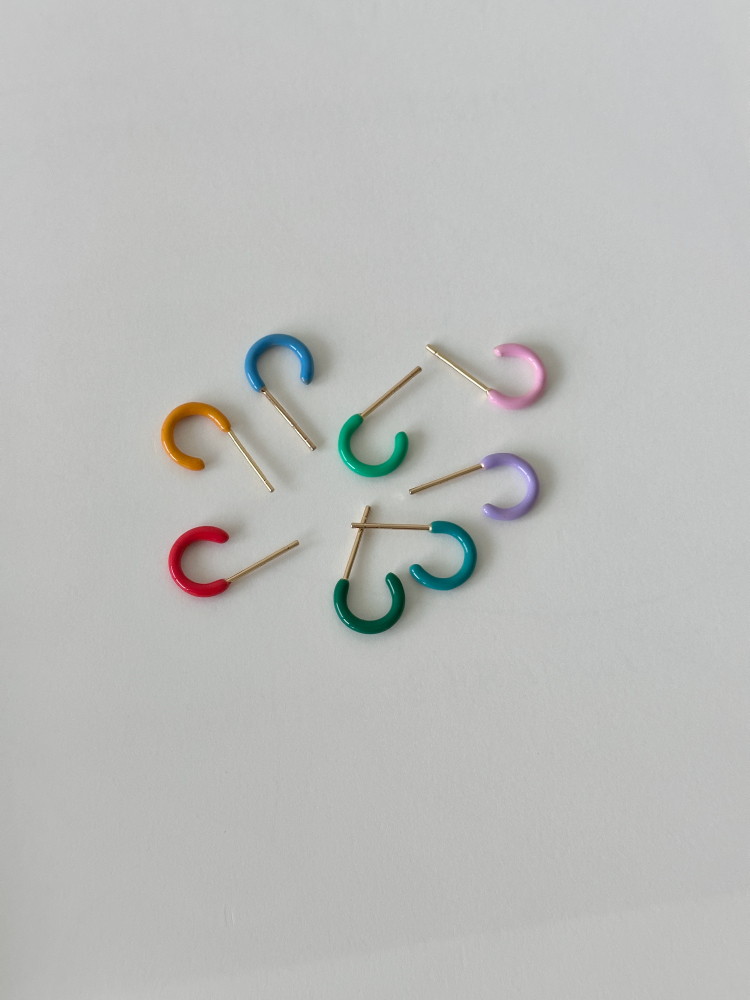Berber彩色珐琅糖果圆圈耳环