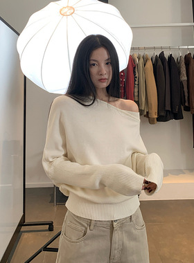 EAL羽迹慵懒风一字领露肩山羊绒毛衣秋季长袖内搭斜肩针织上衣女