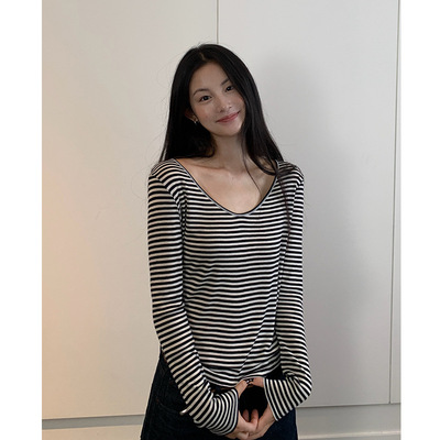 EAL羽迹天丝羊毛打底衫女秋季2025修身显瘦U领条纹内搭长袖上衣