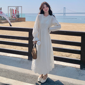 韩系蕾丝白色连衣裙女春季2025时尚新款清冷设计感长袖显瘦连衣裙