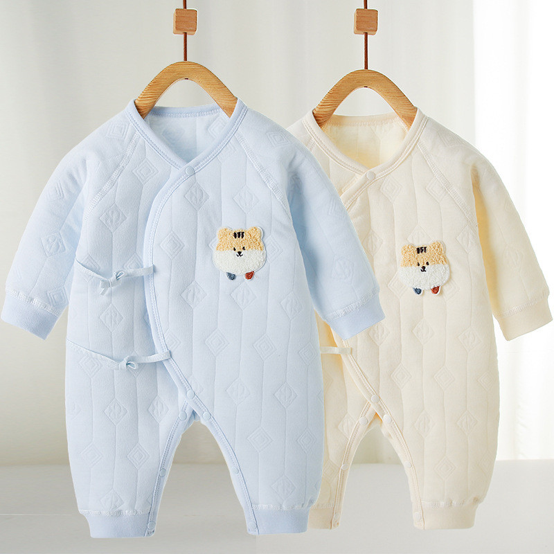 秋冬三层保暖婴儿爬爬服