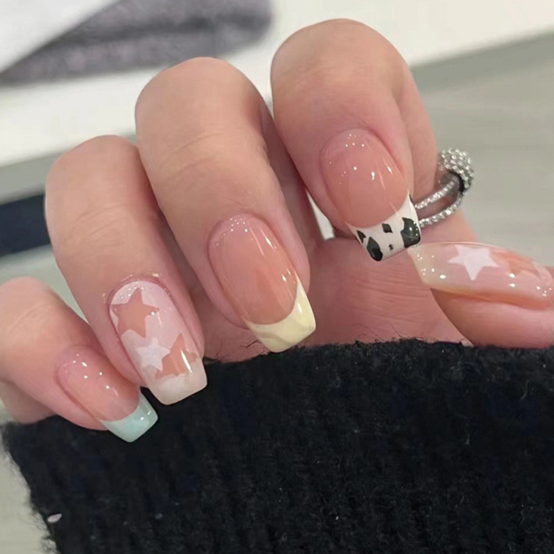 芭蕾风星星法式奶牛纹彩色美甲贴