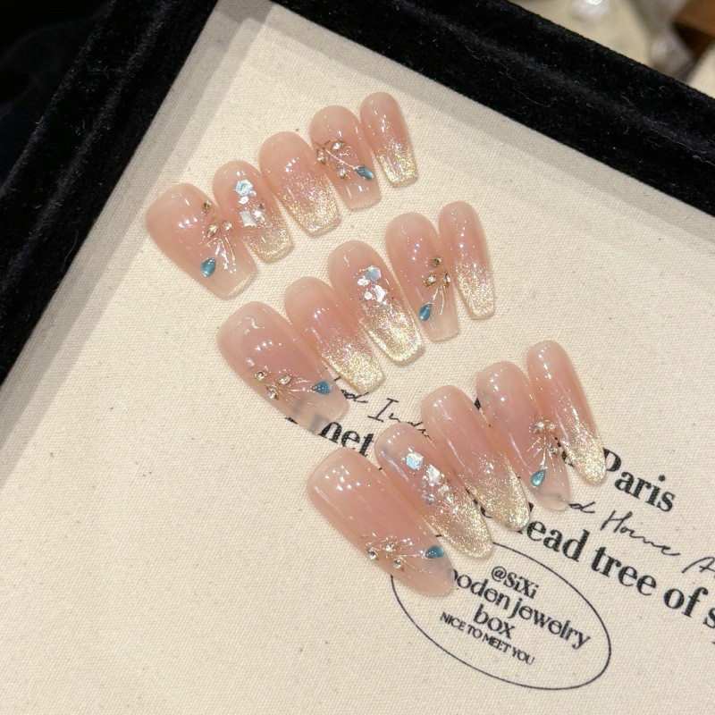 芭蕾风金秋麦穗高级猫眼美甲