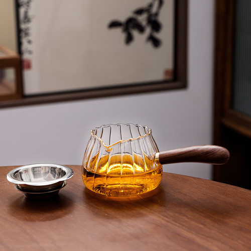 侧把加厚玻璃公道杯倒茶公杯木把耐高温海茶家用花瓣竖纹茶器分杯