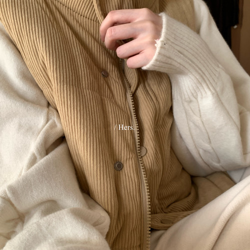 Hers-冬上新简约日常百搭灯芯绒立领马甲62137