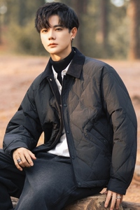2025冬男修身灯芯绒方领菱形标90羽绒服A230-5937-P248(控348)图片
