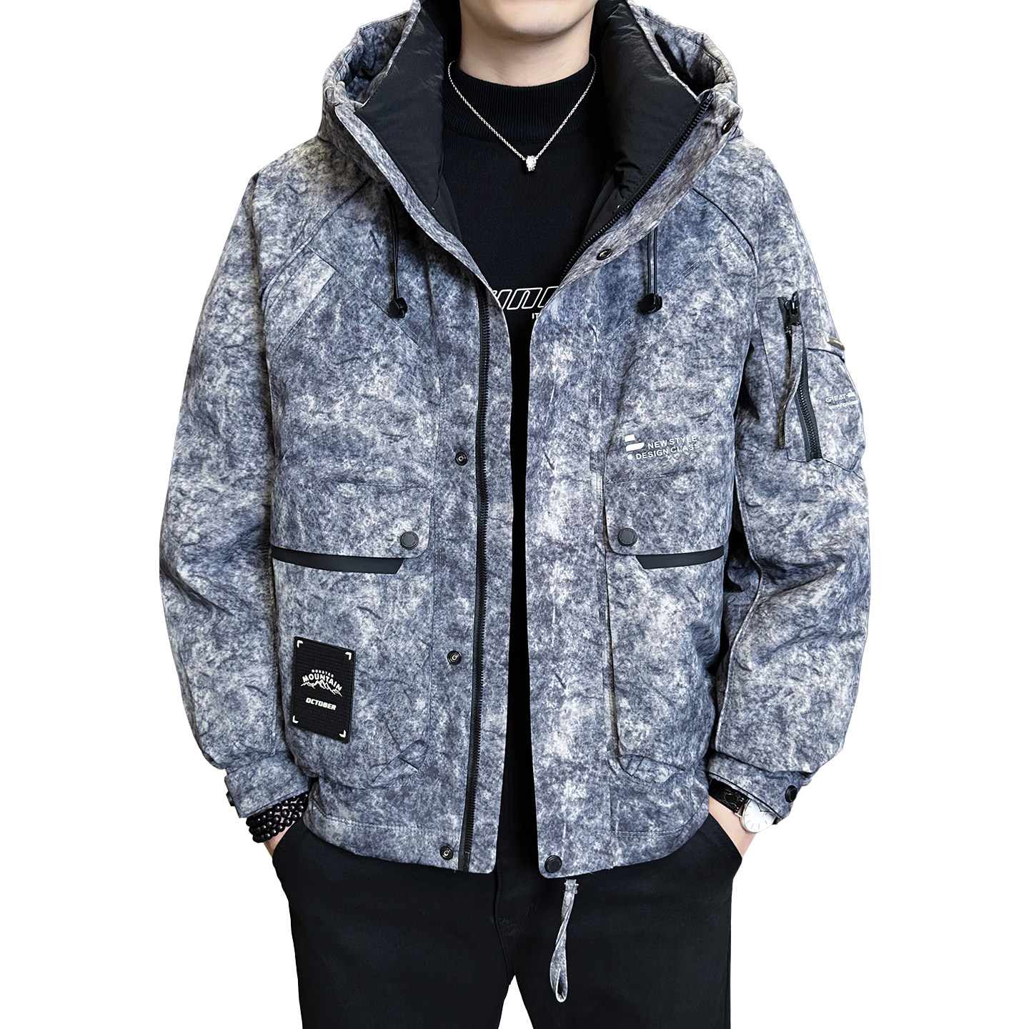 2025年冬男微宽松迷彩连帽标50羽绒服A230-0519-P218（控318）,男装羽绒服,电商A230
