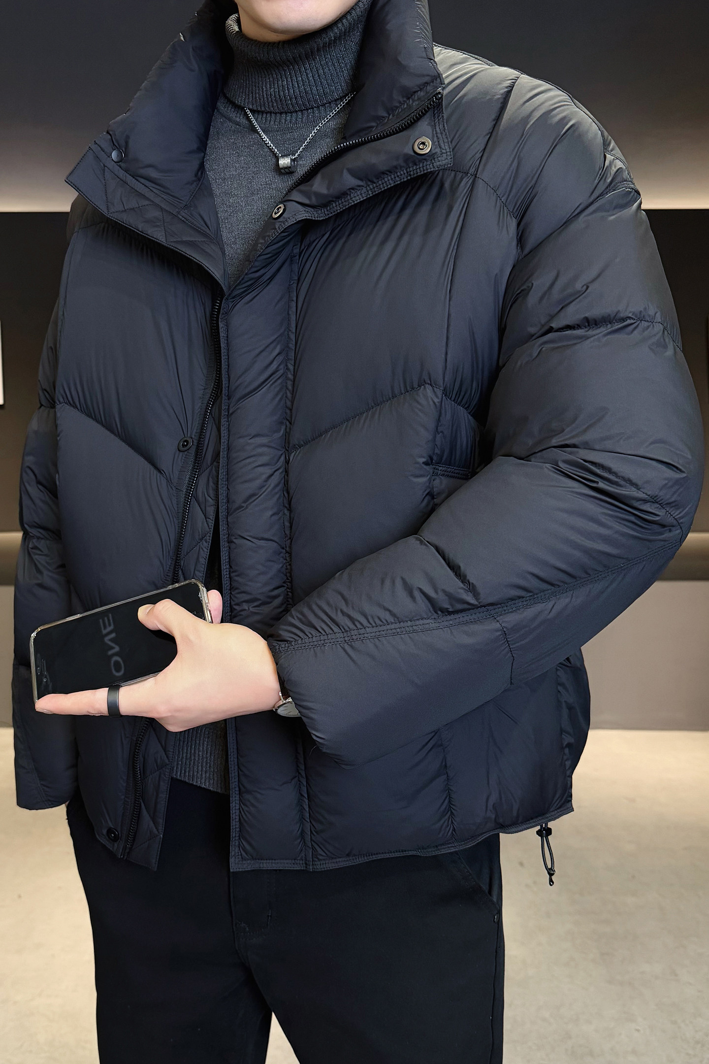 2025冬男微宽松立领标90泡芙穿刺羽绒服A230-2577-P299(控399),男装羽绒服,电商A230