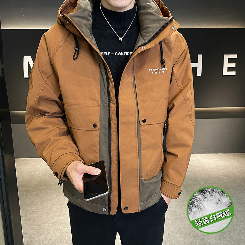 2025年冬季男新款修身拼接工装刺绣羽绒服A230-18013-P228(控328)，男装羽绒服，电商A230