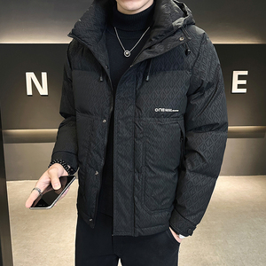 2026秋冬成衣男款连帽印花羽绒服外套A230-1827-P120(控158)，男装羽绒服，电商A230