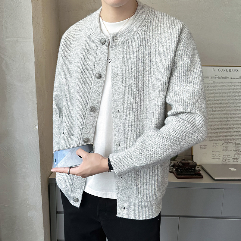 2025秋款男士款圆领针织纽扣开衫毛衣外套A230-56811-P110(控148)，男装针织衫/毛衣，电商A230