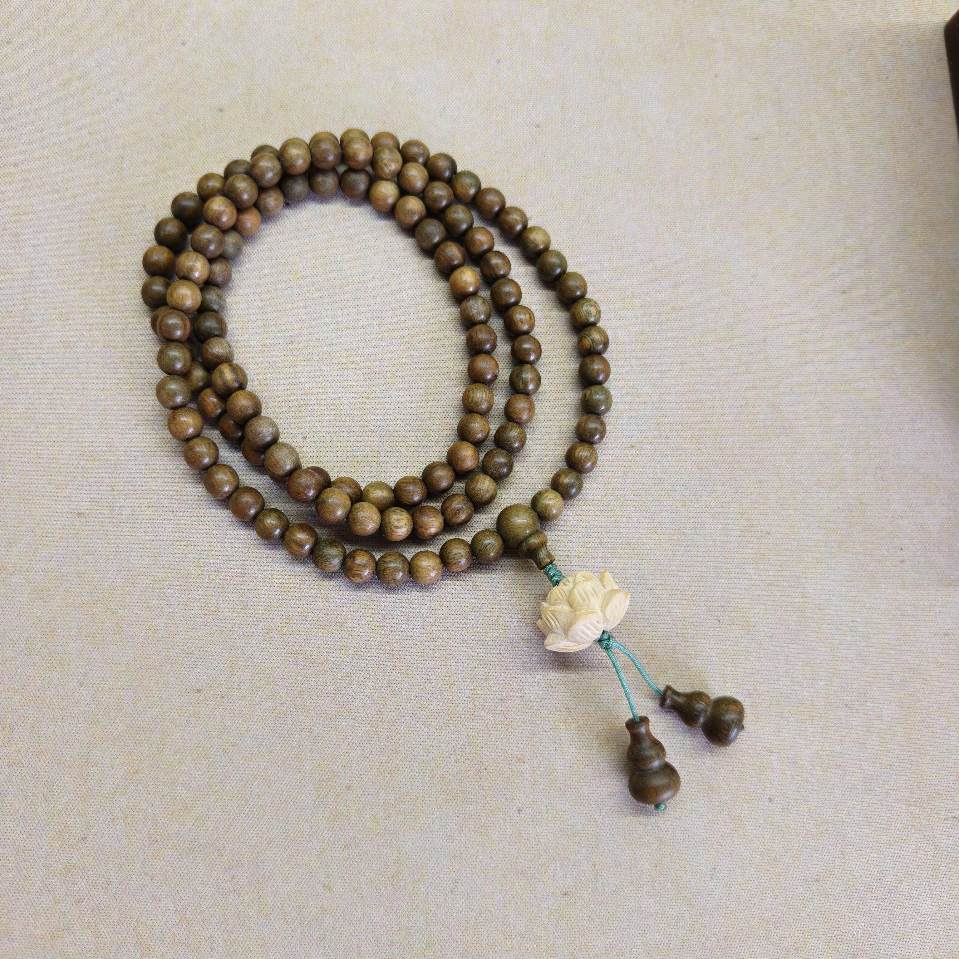 天然绿檀木手串文玩檀香108佛珠念珠黄杨木莲花男女情侣项链车挂