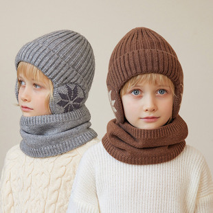 长白山帅气穿搭东北哈尔滨防寒装备男童儿童帽子围巾雪地帽秋冬季