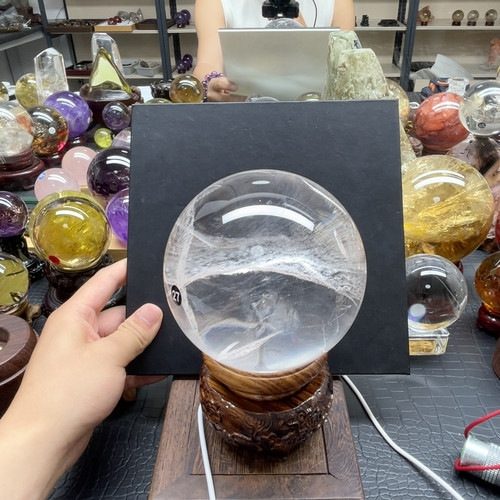 喜马白水晶球10.5cm1670g