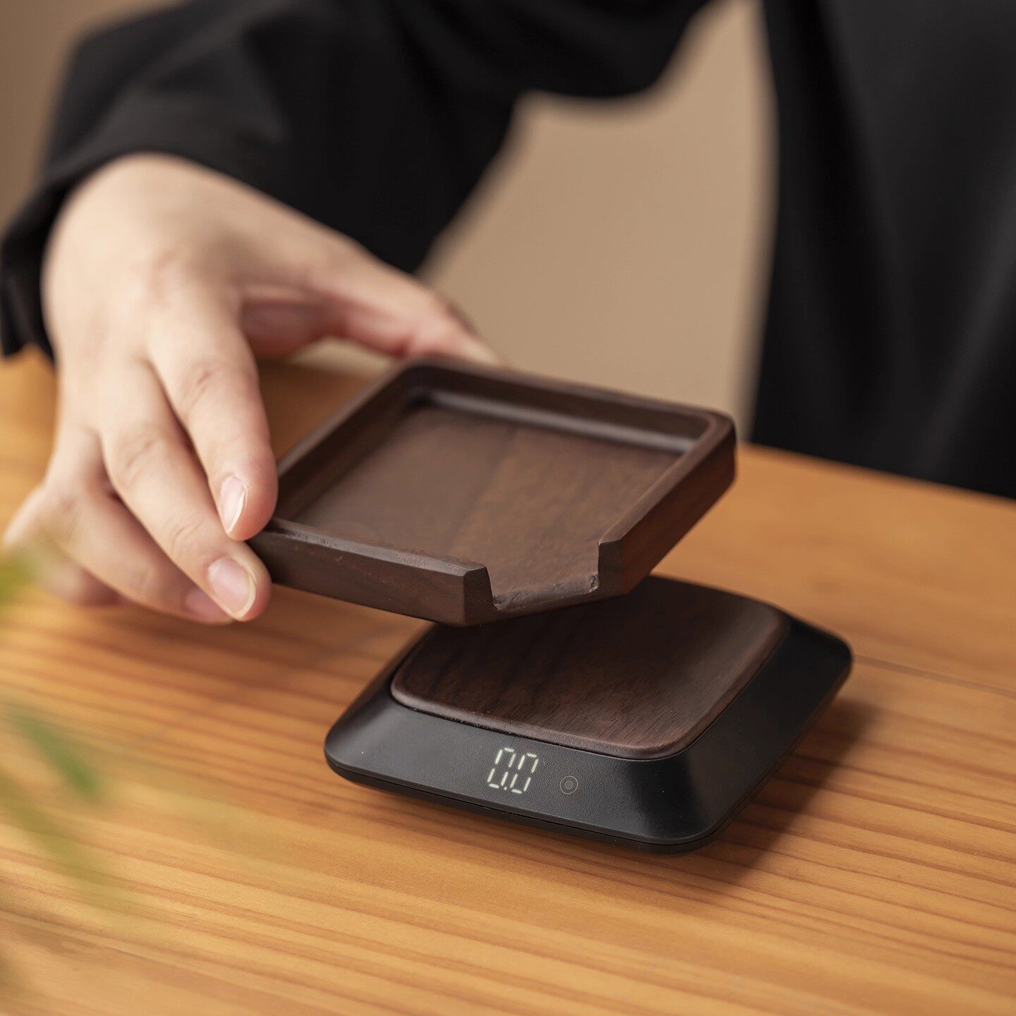 胡桃实木碟式茶叶电子秤便携称茶器量茶用克秤精准称重咖啡豆秤盘