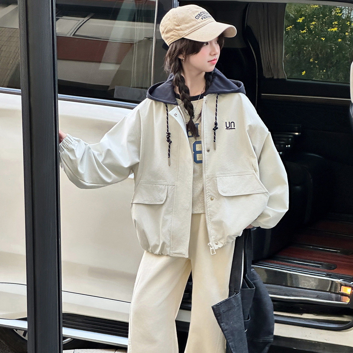 上衣洋气2026款大童衣服女童装春季春装春秋外套儿童风衣女孩新款
