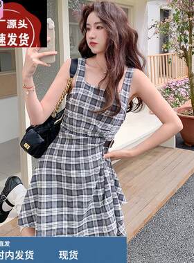 小个子韩版甜美减龄背带裙夏季2025新款显身材别致格子时尚连衣裙