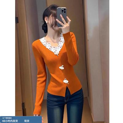 法式V领蕾丝拼接长袖针织衫女秋季新款修身显瘦独特打底衫上衣潮