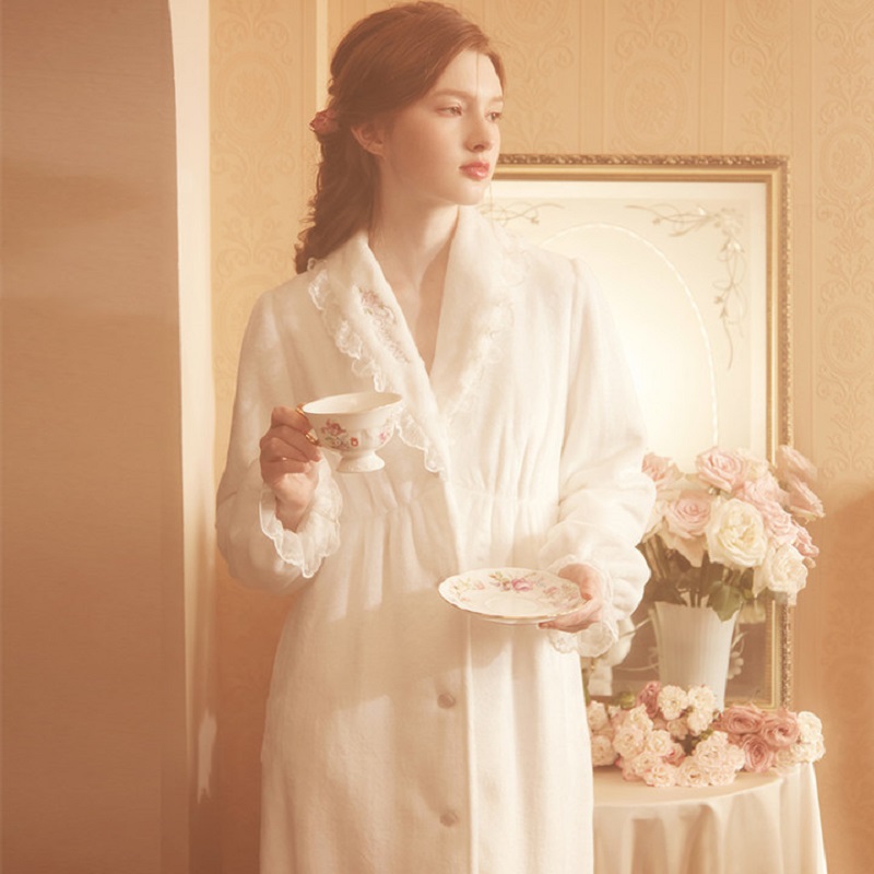 RoseTree花边翻领法兰绒睡袍