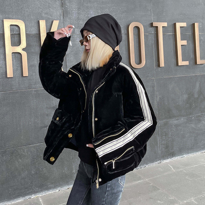 黑色丝绒面料羽绒服女2022年新款