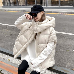 米白色羽绒马甲女2025新款外穿坎肩时髦洋气秋冬小个子大码马夹潮