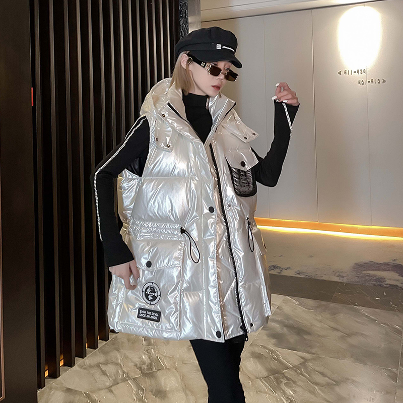 珍珠白羽绒马甲女欧洲站2025年新款冬季韩国东大门外穿中长款马夹