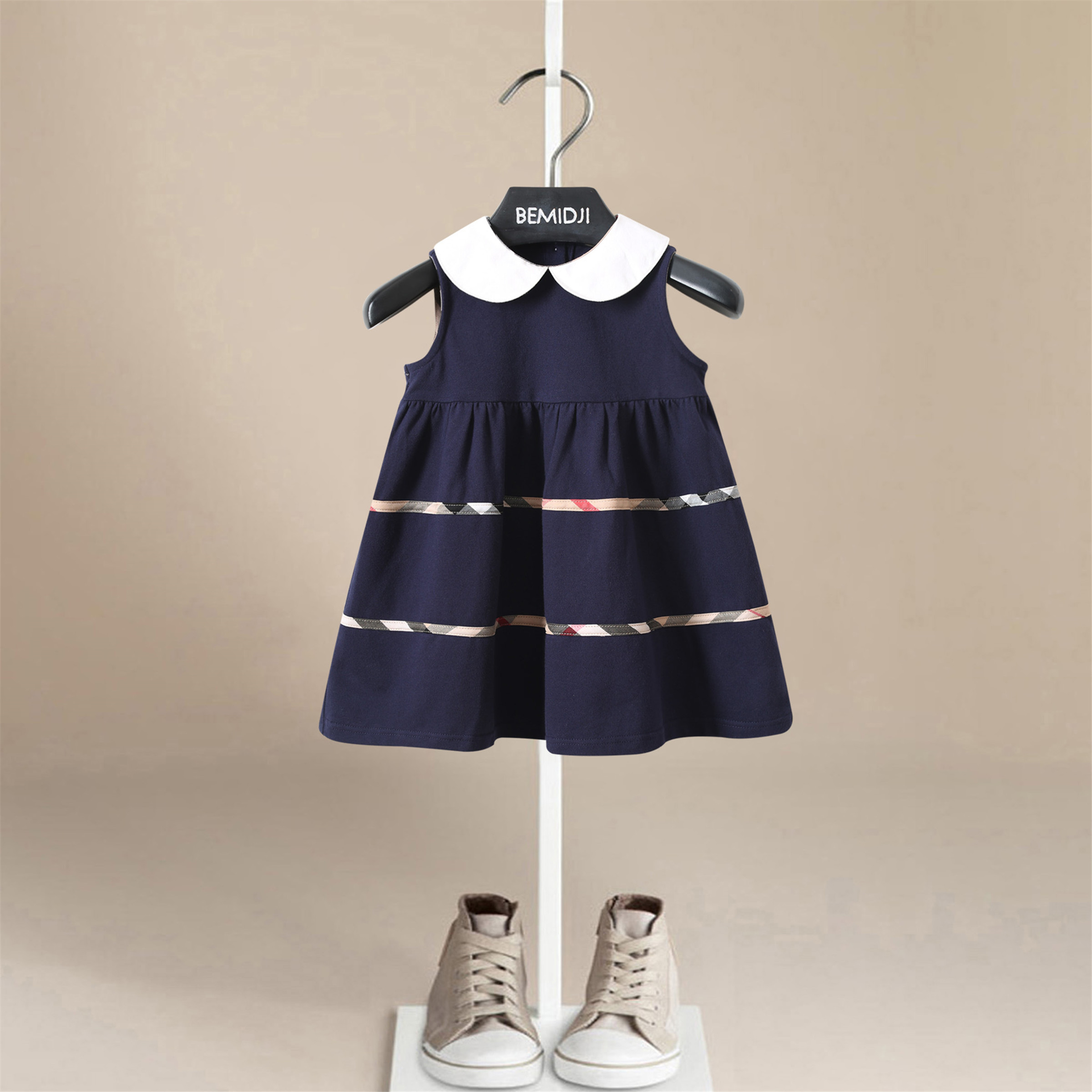 洋气格子背心公主蛋糕裙