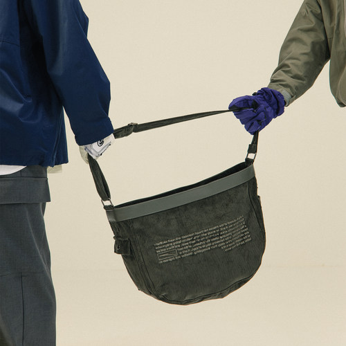 todaynowind灯芯绒拼皮革报童包