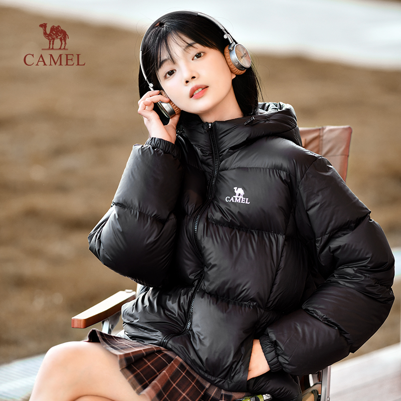 小红书户外短款羽绒服骆驼