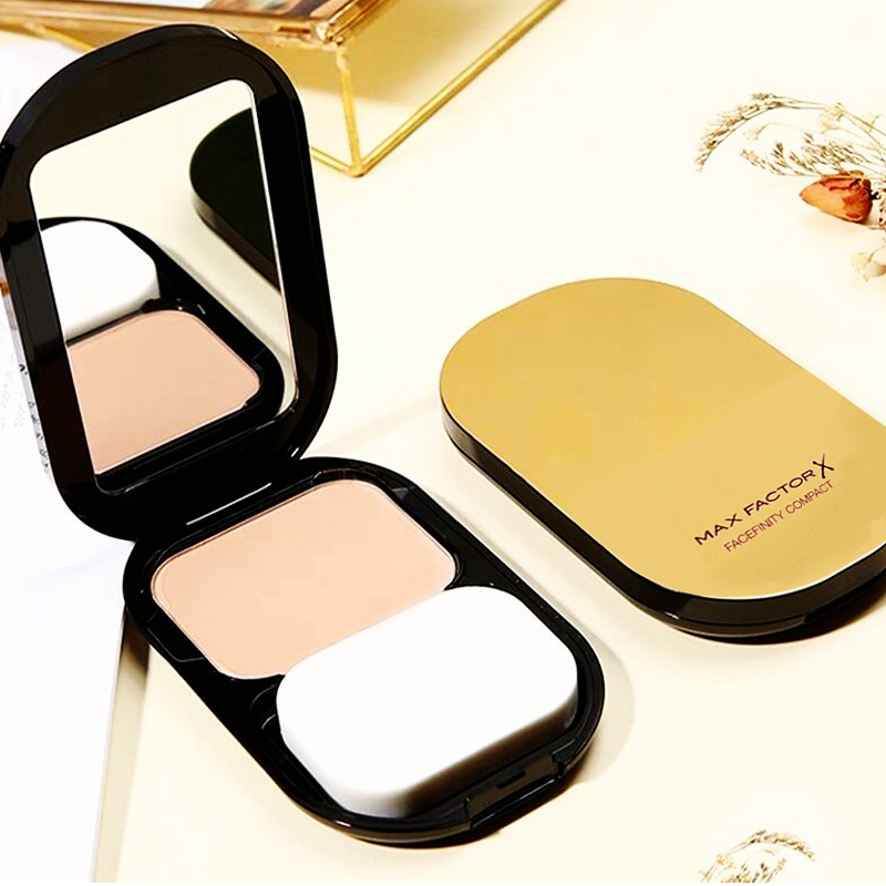 蜜丝佛陀英国油皮控油遮瑕提亮