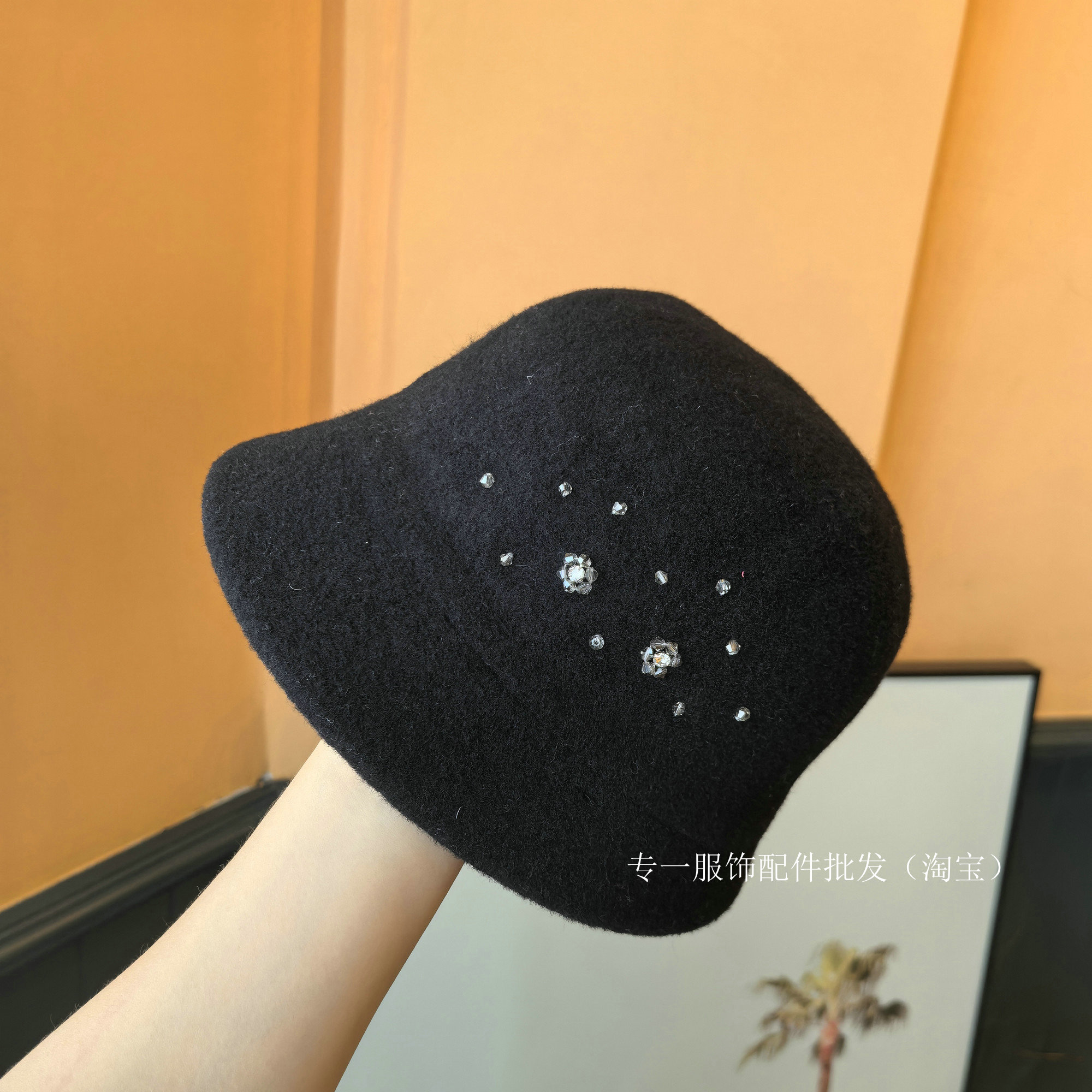 法式盆帽子女秋冬季手工缝珠显脸小礼帽英伦复古羊毛呢渔夫帽青年