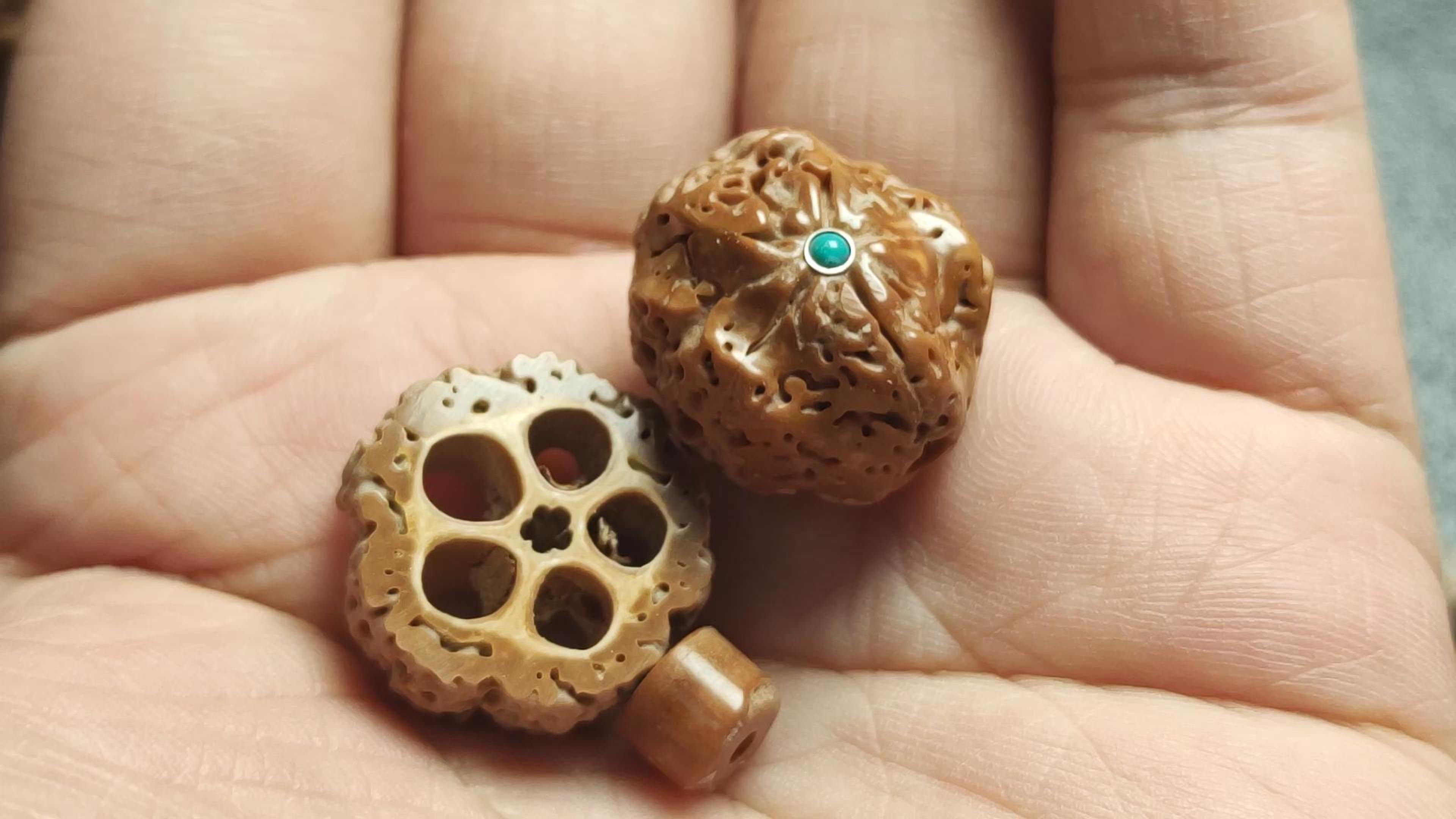 手工制作金刚菩提手持手串文玩三通佛头藕片背云佛珠绿松配饰配件