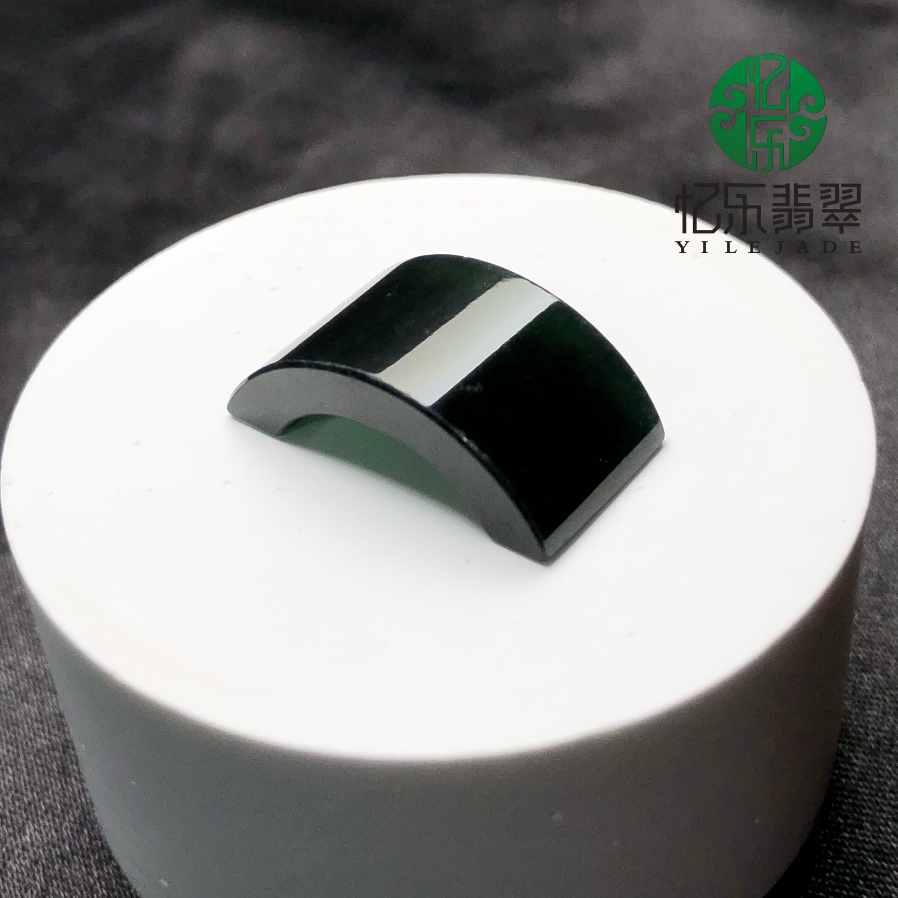 缅甸天然A货翡翠墨翠戒面瓦片裸石戒面拱形戒面裸石可代镶嵌