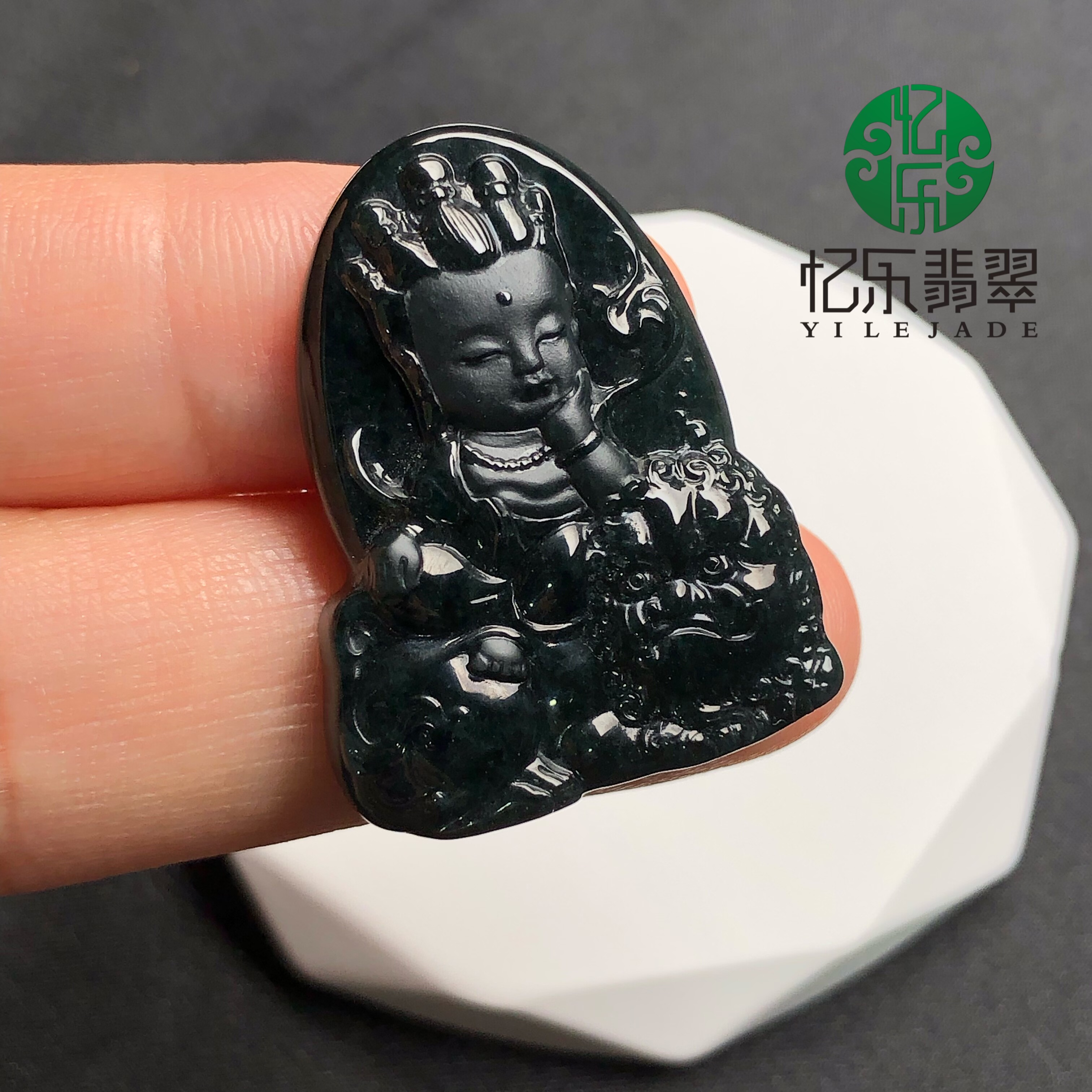 缅甸天然A货翡翠墨翠观音高品质文殊观音吊坠生肖佛墨翠宝宝文殊