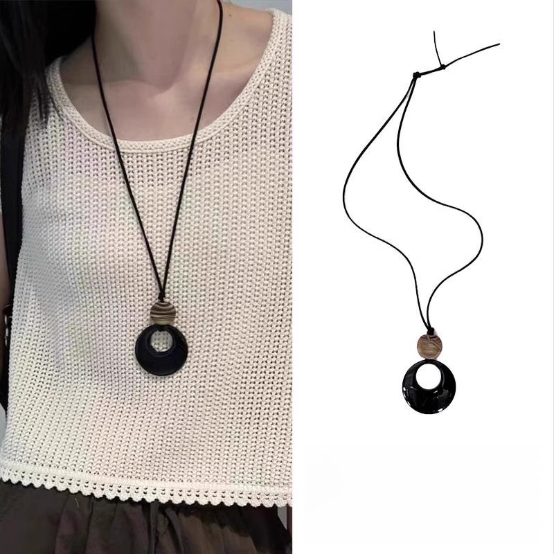 精致黑绳长款项链女新复古设计锁